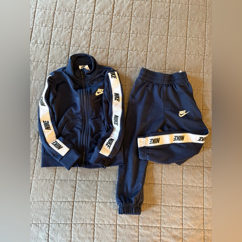 Nike Blue Sweatpants for Ultimate Comfort